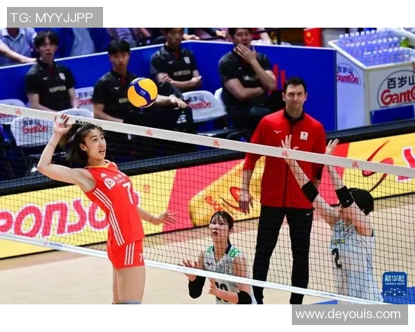 中国女排大奖赛香港站对阵日本精彩视频回顾与赛况分析
